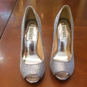 Badgley mishka pumps
